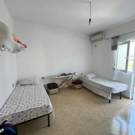 דירה Alehandro Vlorë
